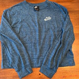 Women's Nike Loose-Fit Crop Crewneck - Size M